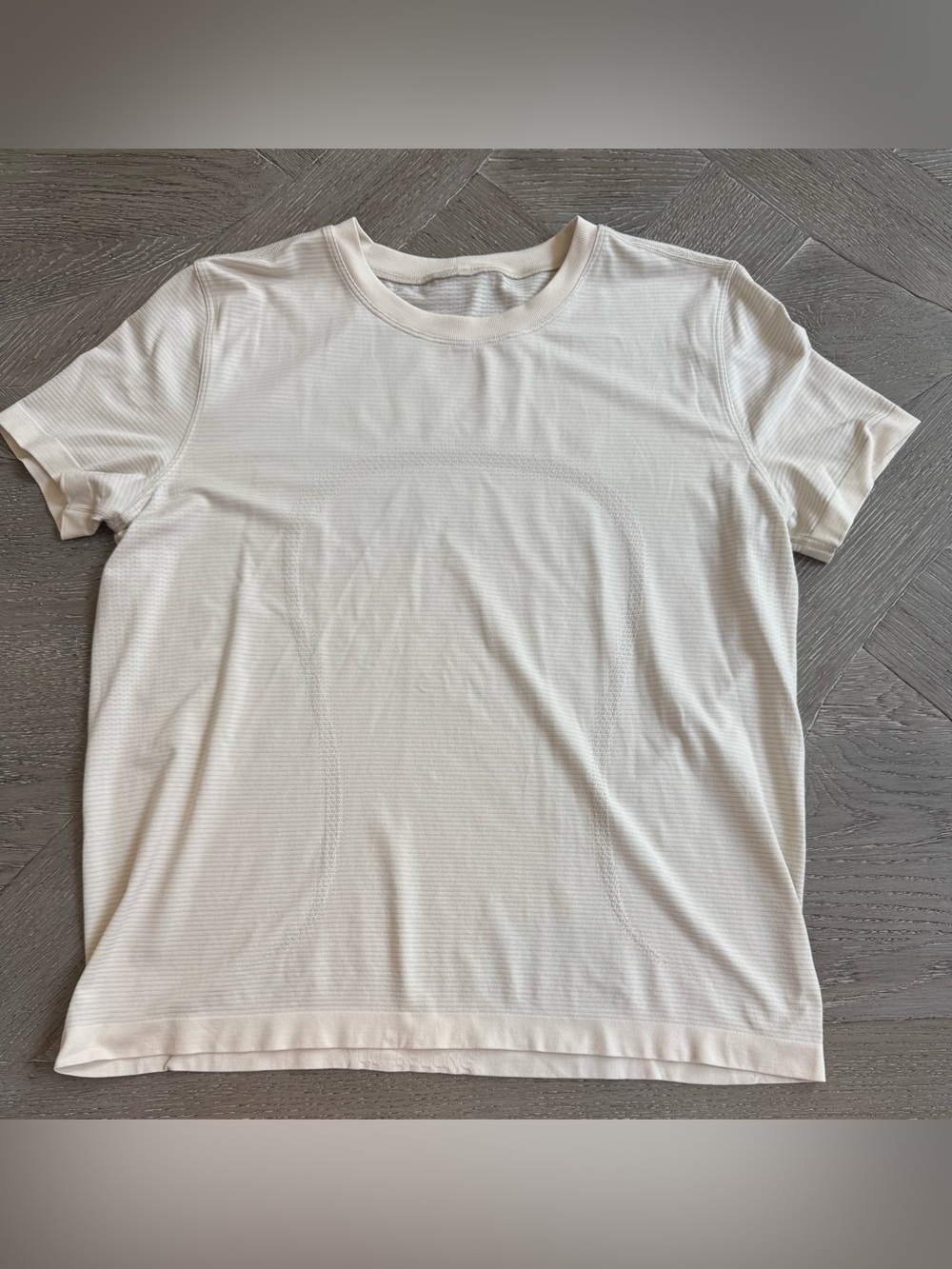 Lululemon Swiftly Relaxed Short Sleeve Shirt, Hip Length in Light Ivory